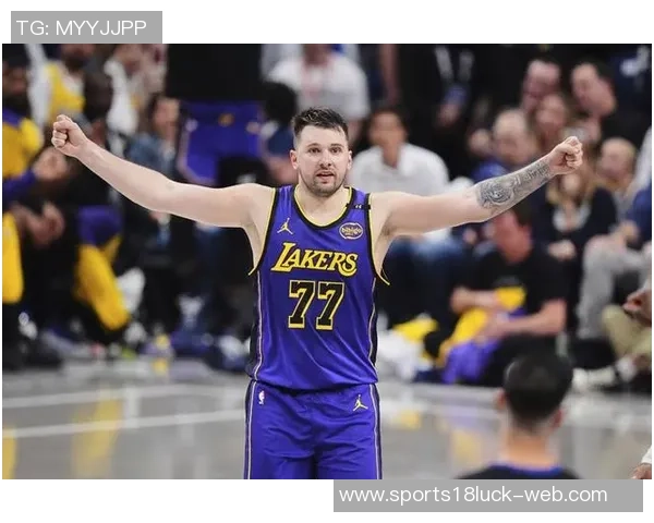 东契奇坦言球队分享球意图强烈但失误频繁影响进攻效率 东契奇坦言球队分享球意图强烈但失误频繁影响进攻效率